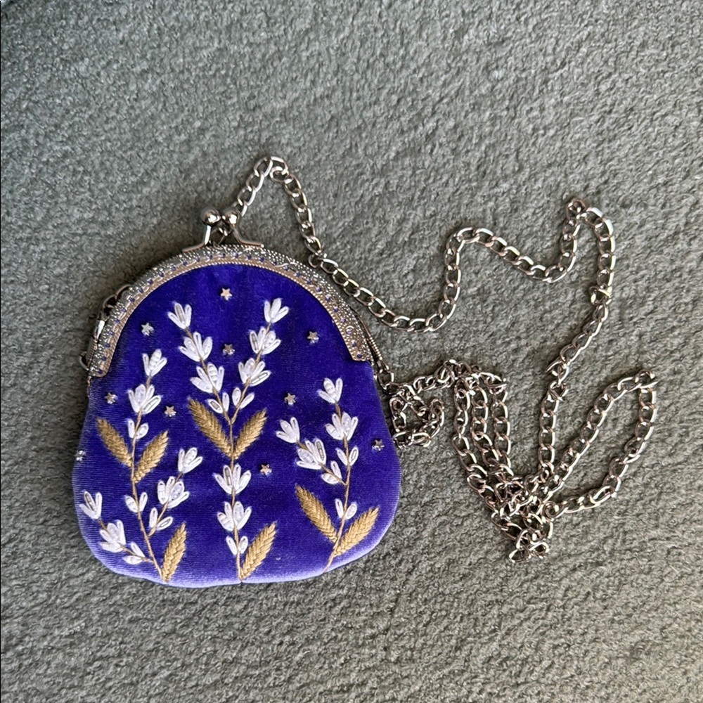 Hand Embroidered Purple and Silver Chain Purse